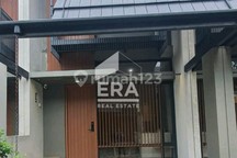 Dijual Rumah Bagus 2 Lantai di Fleekhauz BSD
