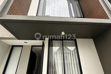 Rumah Osaka Pik 2 4,5X10 3 Lantai Semi Furnish Rumah Rapih