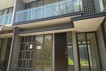 Rumah Bagus SIAP HUNI 1 M-an, SHM Cisauk, Tangerang