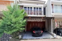 Rumah Cluster Dijual Lokasi Menarik Dekat Solo Baru Harga Nego