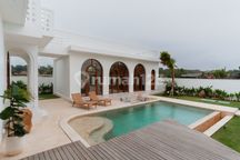 Villa Mewah Baru di Bangun Sudah Siap Huni Dekat Kelanting Beach