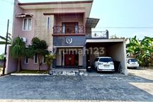 Rumah Bagus 2 Lantai Full Furnished di Solo Baru