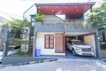 Rumah Mewah Full Furnished Siap Huni 5 Menit Dari Pintu Tol Depok