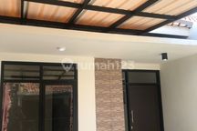 Disewakan Rumah 2 Lantai Siap Huni Ciwastra