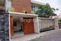 Rumah Mewah Full Furnished Kolam Renang di Umbulharjo Yogyakarta