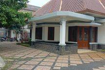 Disewakan Rumah Di Jl Bengawan Kota Bandung,Cocok utk Resto/Cafe
