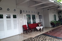 Rumah Strategis Di Tengah Kota