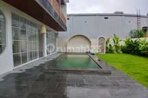 Premium 3 Bedroom Villa In Batu Mejan Canggu Just By Walk To The Beach, Perfect For A Daily Villa Or Long Term Rental