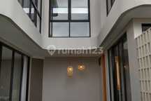For Lease Full Furnish Modern Villa in Puri Damai Residence Kedungu