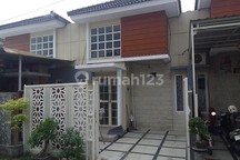 Rumah Murah Bagus Dekat dengan Pusat Perbelanjaan di Mojokerto