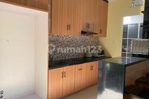 Disewakan Villa Kebun yang Luas