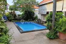 Disewajan Villa Luas Sanur