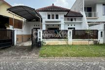 Disewakan Termurah Rumah Minimalis Non Furnished di Araya
