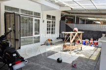 Rumah Siap Huni di Taman Holis Indah, Bandung