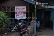 Rumah / Tanah Dijual (kategori Tanah Utk Dibangun Kembali) Rumah di Jl. Danau Jempang No. 45, Kelurahan Sungai Pinang Luar, Kota Samarinda, Kota Samarinda, Kalimantan Timur, Indonesia, 75117, Samarinda Kota SHM