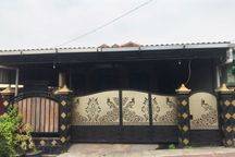 Dijual Via Lelang Rumah di Gulomantung Kebomas Gresik
