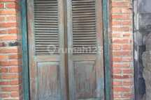 Turun Harga!!! Rumah 3 Lantai 6 Kamar Tidur