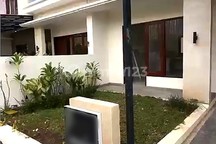 Disewakan Rumah Mewah Dalam Perum Lokasi Dekat Wisata Pantai Kuta, Badung, Bali
