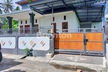 Di Jual Rumah Dikarangasem Pesagi View Sawah