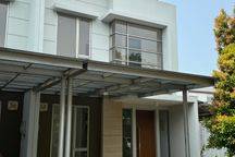 Termurah Disewakan Rumah Pik1 6x15