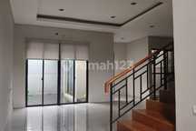 Rumah Semi Furnished di Mayfield Greenwich Bsd
