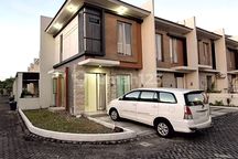 DIJUAL / DISEWAKAN RUMAH GREENLAND CLUSTER GARBERA GRESIK