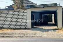 Rumah Tinggal. Cocok Untuk Usaha Kost. Mart. Grosir. Pabrik Produksi. Resto