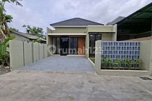Rumah Cantik Modern dekat SPBU Balecatur Gamping Sleman