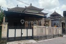 Rumah Siap Huni Dekat Jalan Utama di Kapal Perang Lukluk, Badung