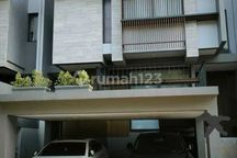 Rumah 3 Lantai Full Renovasi The Eminent Quantis Signature BSD City Gading Serpong Tangerang Banten