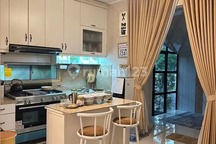 Rumah 2 Lantai Full Renovasi Crystal Gading Serpong BSD City Tangerang Banten