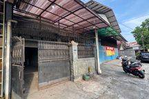 Dijual Rumah + Gudang Strategis di Joyosuran, Surakarta – SHM, Siap Pakai!  Rp 5.800.000.000 – Nego Langsung Pemilik