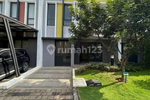 Rumah Gading Serpong Row Jalan Lebar Dekat Club House
