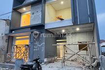 Rumah Pesen Bangun Free Desain + Private Pool Strategis Di Gentan