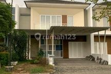 Rumah Modern Minimalis 2 Lantai.di Royal Residence Surabaya