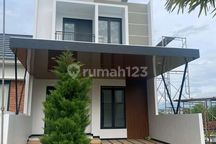 Rumah 2 Lantai Siap Huni Wilayah Malang Kota