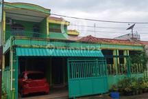 Disewakan Rumah 2 Lantai di Simpang Raya Indah, Batam Kota