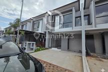Disewakan Rumah di Garden Avenue Cluster Rosewood, Bengkong