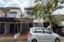 Disewakan Rumah 2 Lantai di Royal Grande, Batam Centre