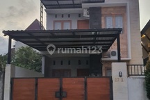 Rumah Renon, Siap Huni. Semi Furnish