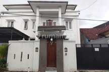 Disewakan Rumah 2 Lantai 5 Kamar Didenpasar Selatan