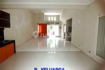 Sewa Rumah Siap Huni Bagus di Kota Baru Parahyangan KBP Bandung