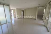 Disewakan Rumah Cluster Mewah di Soekarno Hatta