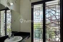 Disewakan Rumah siap huni di Cluster Arana Harapan Indah Bekasi