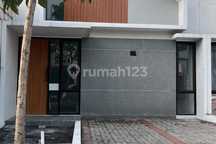 Disewakan Rumah Grand Alexandria Puri Surya Jaya