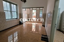 Rumah Usaha Dekat Kayutangan bisa Dijadikan Kantor, Salon, Cafe