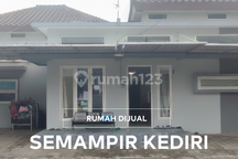 Rumah dengan Gaya Modern Siap Huni di Kota Kediri