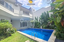 Disewakan Rumah Cantik Dekat Sekolah Internasional Prancis Dan Mrt Siap Huni Dalam Compound Area Cipete Jakarta Selatan