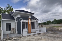 Dijual Murah !! Rumah 1 Lantai Tengah Kota Wonosari