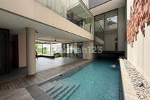 Rumah Termewah se-Komplek Daan Mogot Baru, Jakarta Barat